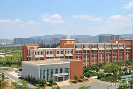 高考：为中等考生推荐性价比高的大学之62：昆明医科大学图片