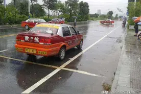 一场暴雨，驾考学员几乎全部挂科，这难道真的是天气的锅？图片