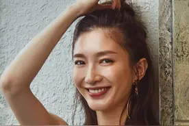 江疏影：成熟脸的困扰感从何而来图片