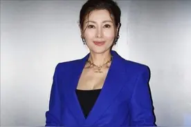 51岁李嘉欣怀二胎？近照膀大腰圆认不出，网友：胖14斤还这么美图片