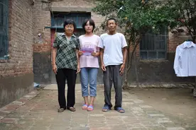 大学四年毕业后，助学贷款32000元靠父母还，这样的做法对吗？视频封面