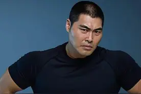 拍戏陷得太深，抗日神剧凉了后，他已无戏可拍图片