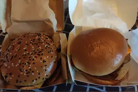 KFC和金拱门的牛肉汉堡图片