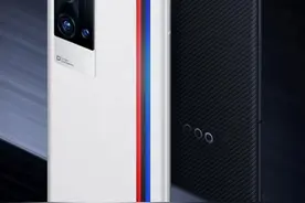 IQOO 8对比IQOO 7，主要区别就是拍照和屏幕，另外还有马达和独显图片
