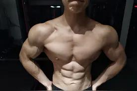 从140斤普通路人到160斤肌肉男完美蜕变，我到底做了什么？图片