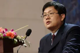 复旦教授冯玮：美国是世界秩序的缔造者图片