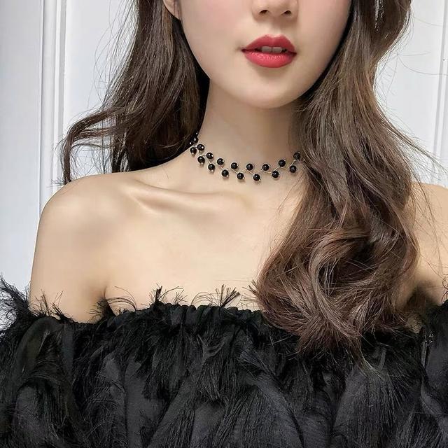 为什么蹦迪的女生要带项圈?那叫贴颈项链