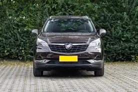 别克扛不住了，一口气降4万多，轴距2750mm，昂科威入门即高配图片