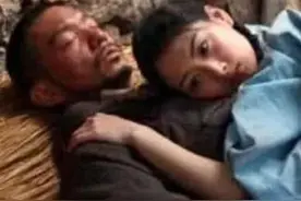 血战边城之二：土匪打老鼠洞偷袭，侦察员化装巫师划干龙船送情报图片