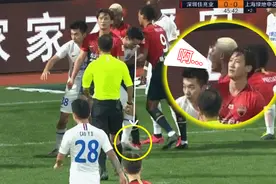 不应该啊！中超再现秦升式踩人犯规？VAR不介入+裁判不掏牌图片