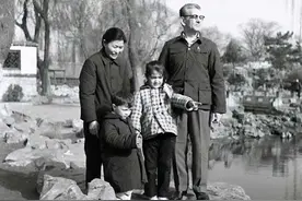 美军温纳瑞斯成战俘，被志愿军感化拒绝遣返，定居中国成大学老师图片