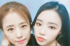 高颜值母女走红网络，妈妈和2女儿像极了姐妹，网友：爸爸好福气图片