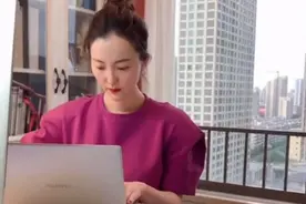 主持人余声事业编笔试获第一！喜极而泣怀念亡母，备考时超刻苦图片