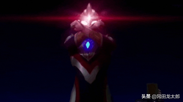 特利迦奥特曼第二集：特利迦强力形态致敬迪迦，太帅了