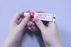 红霉素软膏，在眼部涂两下，身体会有什么变化？可以了解一下图片