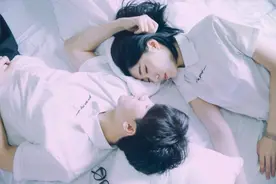 大学相恋三年，女方父母不同意远嫁，分手后形同陌路图片