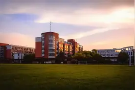 魔都神话！从复交综评录取率来看，上海口碑爆棚的高中Top20图片