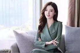 为什么越来越多的女人，甘愿被老牛吃嫩草？三个女人的回答很一致图片