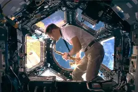去太空，看16次日出图片