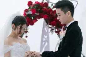 陈妍希回应网友让陈晓离婚追赵丽颖！称婚姻是两人的 其他不用理会图片