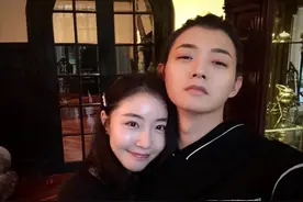和霍尊对比强烈！梁汉文和女友相恋11年后结婚，她患癌也不离不弃图片
