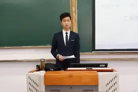 东大的小伙儿火了！上天关上一扇门，我就能凿开一堵墙图片