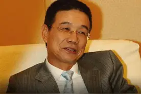 从9万元买方子到36亿罚单，他是极少数笑到最后的保健之王图片