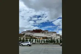 男子骑125摩托用9天时间从连滩西坝开到西藏拉萨，全程4千多公里图片