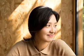 “冻龄女神”傅晶：赵宝刚都没捧红，就这样改写了她的结局图片