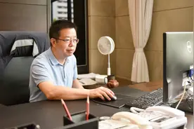 “品质取胜”——走近充电宝大王横岗品胜厂图片