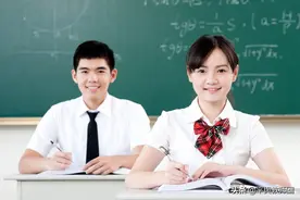 高中录取通知书发放及新生报到要求图片