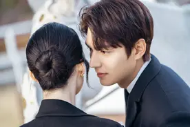 李敏镐新剧《The King：永远的君主》最新剧照图片
