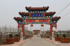 组图：航拍视角下的莱阳河马崖村，富水河大拐弯很明显图片