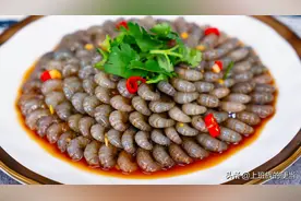 这绝对是河虾最鲜美的吃法！爽脆香醇，吃完满嘴留香图片