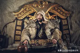 蒙古文字诞生的历史：弃用西里尔字母，回归“回鹘式蒙古文”图片