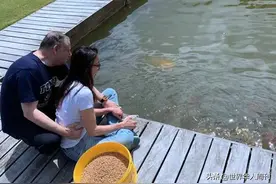 一代打星杨紫琼的彪悍人生：与74岁男友相恋16年，一直未领证图片