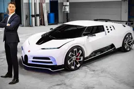 C罗一辆车的售价就超过了1亿元人民币，盘点欧洲杯球星都开什么车图片