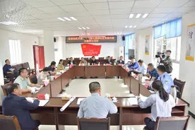 现场协商，点亮群众回家路图片