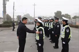 辅警工资低待遇一般，为啥还能成为“香饽饽”？知道原因后我懂了图片