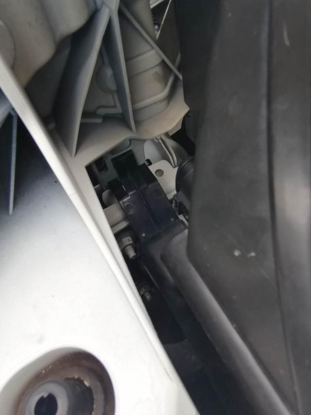 期待已久的经典福克斯两厢版，胖哥已顺利拿下，1.8排量手动挡