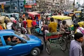 看了印度堵车盛况, 再看看中国, 我叹了口气图片
