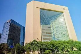 独家：她是名牌大学博士今成保利地产副总 被人称为“从不发脾气”图片