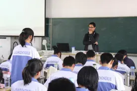 上大学才明白现实的残酷！高考状元与竞赛保送生，差距不是一般大图片