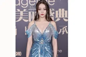 迪丽热巴不适合皮衣？看到上身效果后 网友：夜店金丝猫，太飙了图片