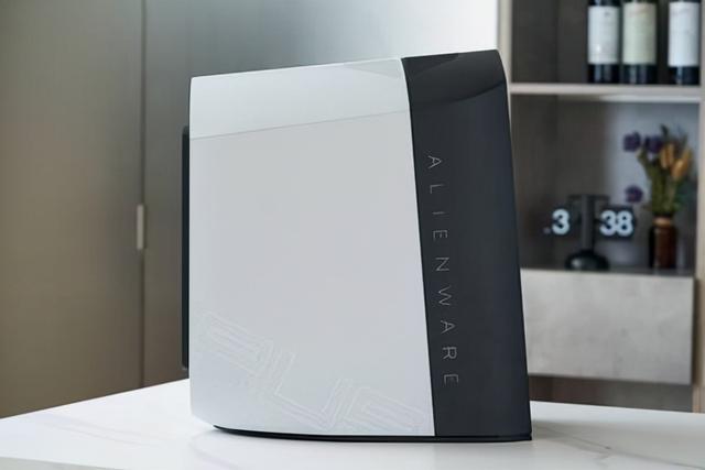 外星人AURORA R12台式机评测：仍然提供最好的游戏体验