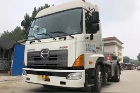 运营两年半，这台广汽日野二手牵引车只要17万，拉快递很划算图片