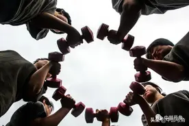体能冲刺季，女兵班的逆袭之路图片