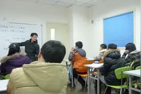 为什么说初二的学生不需要补课？图片