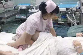 处理男病人隐私时，女护士不尴尬吗？医护人员道出实情图片