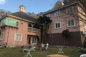 我在日本乡村睡了一晚，再也不敢住民宿了，太坑太吓人了图片